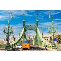 Budapest City Break: Central Hotel, Return Flights & Optional Sightseeing Cruise With Unlimited Prosecco!