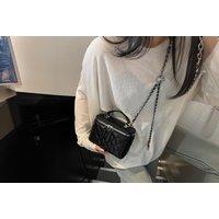 Unisex Beige Stylish Diamond Pattern Bucket Bag - Lightweight, Versatile, And Trendy For Spring