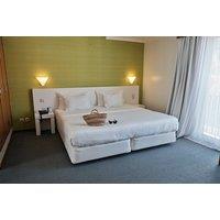 Algarve Self-Catering Beach Break - Albufeira Hotel & Flights, Optional Transfers!