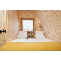 Shropshire Glamping Mega Pod For Up To 4 - Hot Tub & Early Check-In