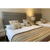 Southend-On-Sea Family Escape: Award-Winning Hotel & Breakfast For 3
