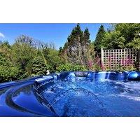 5* Pembrokeshire Seaside Woodland Escape for 2 at Ivy Cottage - Private Hot Tub, Prosecco, Hamper & Late Checkout