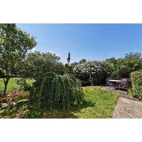 5* Pembrokeshire Seaside Cottage Break For 4 At Honeysuckle Cottage - Hot Tub, Hamper, Prosecco & Late Checkout