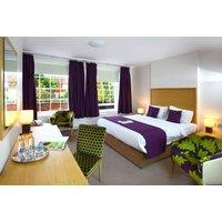 The Chequers Newbury Hotel 4* Stay for 2 with Breakfast, Late Checkout and Dining Upgrade
