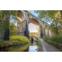 West Yorkshire Canalside Family Getaway - Sleeps up to 11 People!