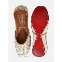 Women's White & Gold Embellished Leather Punjabi Juttis - Handcrafted Ethnic Flats