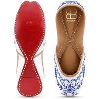 Women's White Leather Embellished Punjabi Jutti Flats