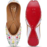 Unisex White Elegance Leather Mojari Shoes - Handcrafted Embroidered Slip-Ons