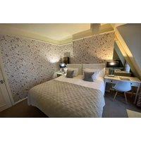4* Bath Escape: Award Winning Hotel Stay with Breakfast, Wine & Chocolates For 2!