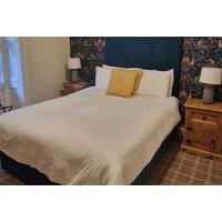 Charming Selkirk Guesthouse Stay with Breakfast, Early and Late Checkout for 2
