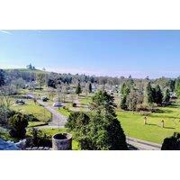 Lockerbie Stay with Golf Pass at Hoddom Castle Caravan Park!