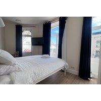 Ilfracombe Stay at Harbour Lights Hotel: Breakfast, Wine, Late Checkout & Dinner Upgrade!