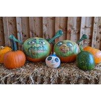 Lewis of London Halloween Extravaganza: Pumpkin Picking, Poison Cannon, Spiderweb Climb & Dare To Dig Graveyard - 13th-21st October - North London! -
