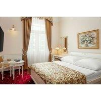 4* Prague City Break with Breakfast and Return Flights