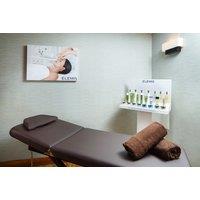 4* Cheltenham Chase Hotel & Spa Day with Treatments, Spa Access, Lunch & Prosecco - Valid 7 Days!