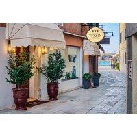 Venice Islands Retreat: Central Hotel with Flights Included
