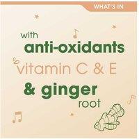 Simple Protect 'N' Glow Instant Cleansing Wipes - Vitamin E & Pro-Vitamin B5, Biodegradable, For Sensitive Skin, Wipe Format