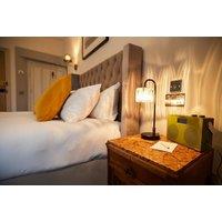 Lancashire Getaway for 2 - Breakfast, Prosecco & Late Check Out!