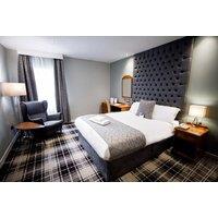South Wales Festive Hotel Stay for 2 with Carols by Candlelight, Mulled Wine & Breakfast