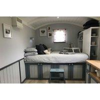 Luxury Shepherd's Hut Seaside Escape for 2 with Prosecco - Hornsea, East Yorkshire