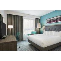 4* Liverpool Christmas Market Escape with Breakfast & Prosecco for 2