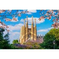 Barcelona Coast Stay: Contemporary Apartment with Flights Included