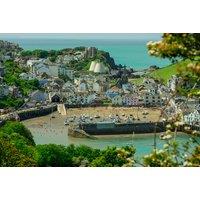 PRICE DROP! North Devon Resort Seaview Studio for 2 - Breakfast, Leisure Access & 2-Course Dinner - 2-5 Nights!