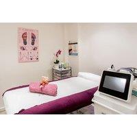 30 or 60-Min Deep Tissue Massage with &pound;10 Voucher - Shepherds Bush