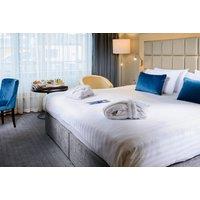 4* Radisson Blu Athlone Stay for 2: Breakfast, Leisure Access, Early Check-In, Late Checkout & Dining Options