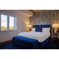 4* Warwickshire Break For 2 with Breakfast, Dinner & Prosecco at The Polo Club Hotel