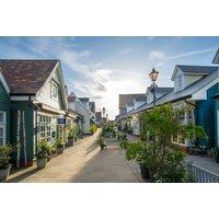 Bicester Village Shopping Express Coach: Shop Luxury Brands in Comfort