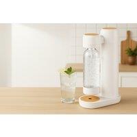 Sparkling Water Maker - Eco-Friendly, 600ml Capacity, Sleek Countertop Appliance