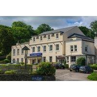 Charming Lake District Getaway For 2: Breakfast, Prosecco, Leisure Access & Dinner