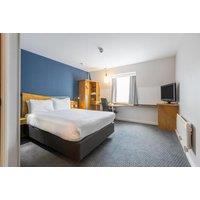 Aberdeen City Stay for Two at Holiday Inn Express with Breakfast and Late Check-Out Included