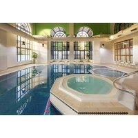 4* Crowne Plaza Leeds Stay with Prosecco & Breakfast for Two!