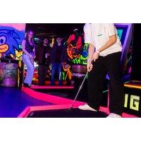 Golf Fang: Crazy Golf for 2-10 - Cocktails Upgrade - 7 UK Wide Locations