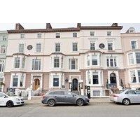Llandudno Stay for 2 with Breakfast, Prosecco & Late Checkout Included