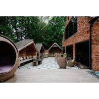 4* Ye Olde Bell Stay: Breakfast, Prosecco, Late Checkout, Dining & Family Room Option's