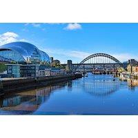 4* Leonardo Hotel Newcastle Quayside Christmas Market Break for 2 with Breakfast & Prosecco
