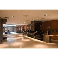 4* Chiswick, London Break for 2 with Breakfast, Prosecco, Late Checkout & Optional Room Upgrade