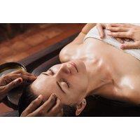 Relaxing 30-Minute Indian Head, Neck & Shoulder Massage Session